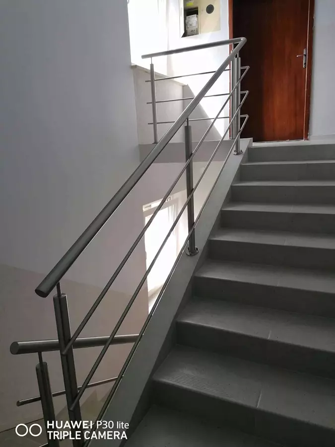Stal konstrukcyjna s235 kontra s355 – najważniejsze różnice i zastosowanie gatunków stali
